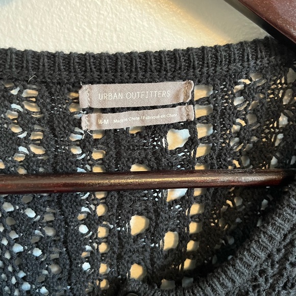 Urban Outfitters crochet t/shirt sweater - Picture 3 of 3